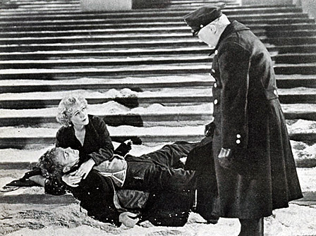 James Cagney in the end scene of The Roaring Twenties